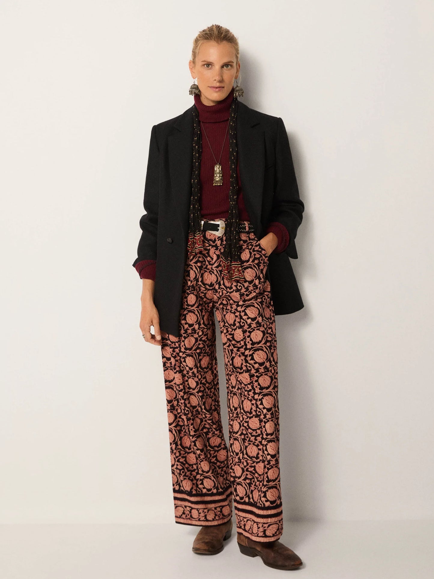 Jimmy Pant - Ebony Rose