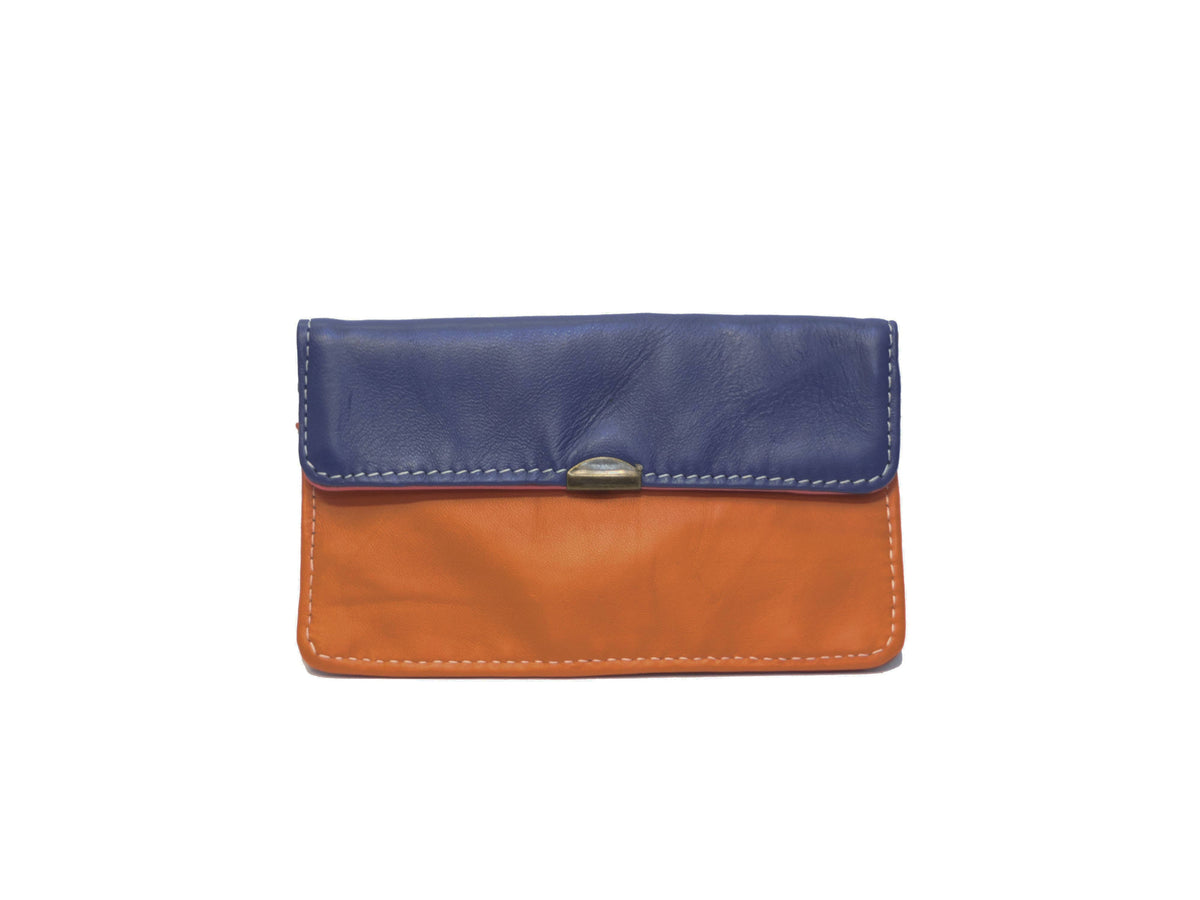 Cartera de cuero con múltiples bolsillos