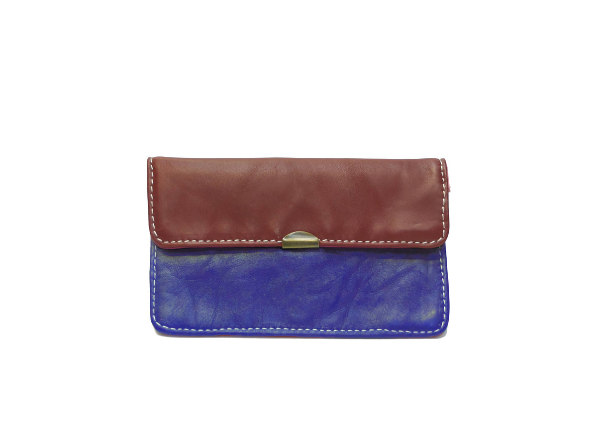Cartera de cuero con múltiples bolsillos
