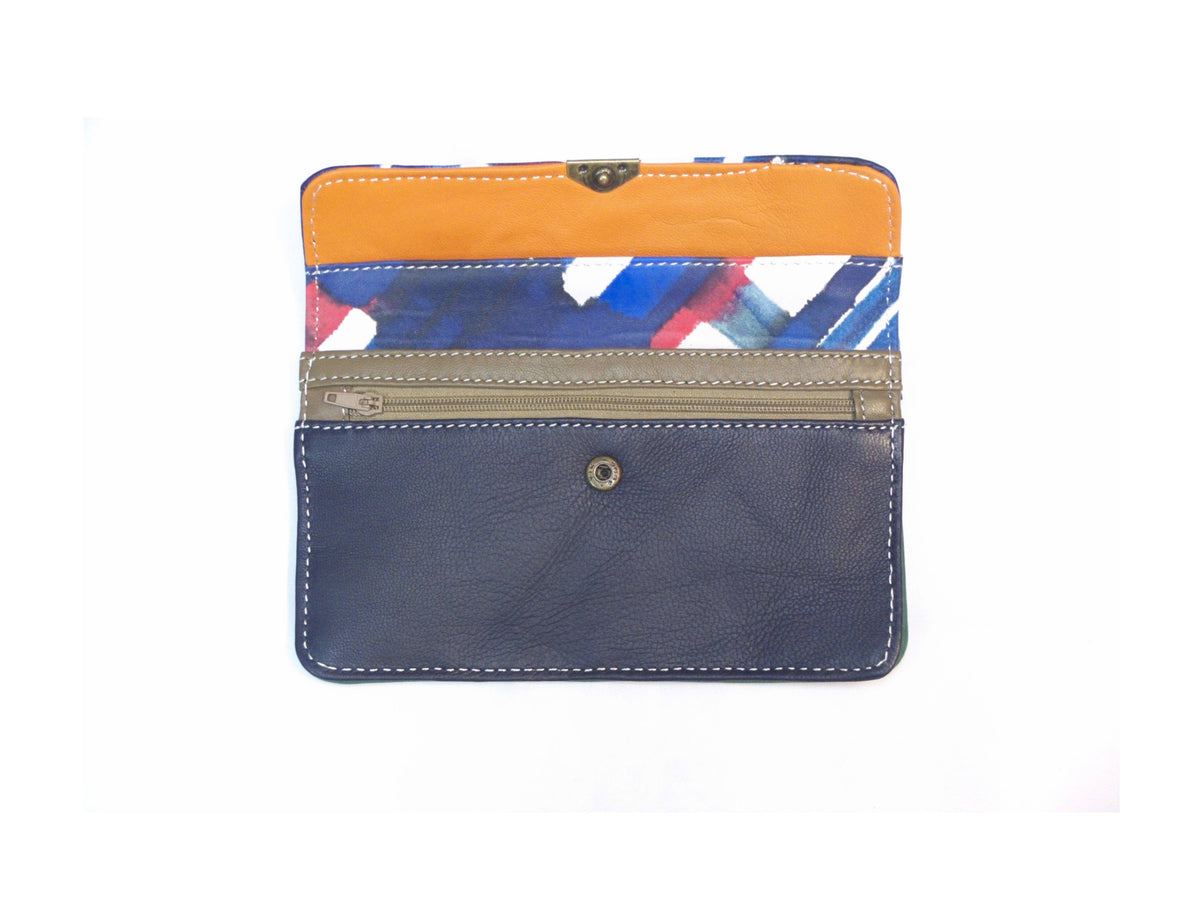 Cartera de cuero con múltiples bolsillos